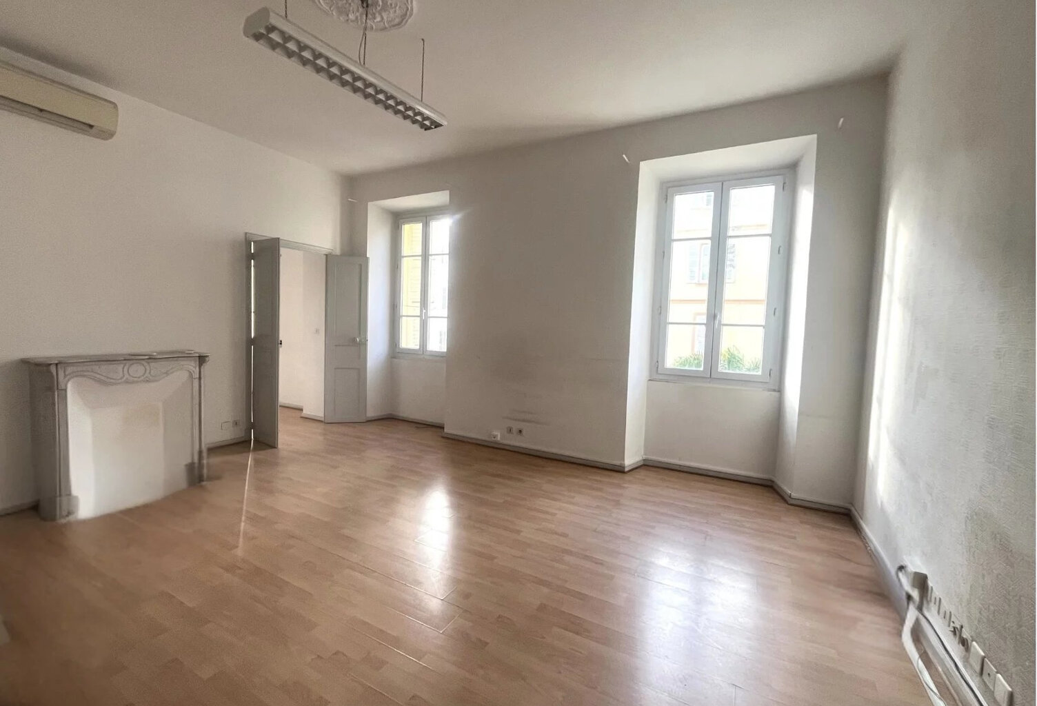 Vente Ajaccio T7 centre ville — photo 1