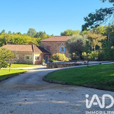 Maison 5 pièces 670000 €