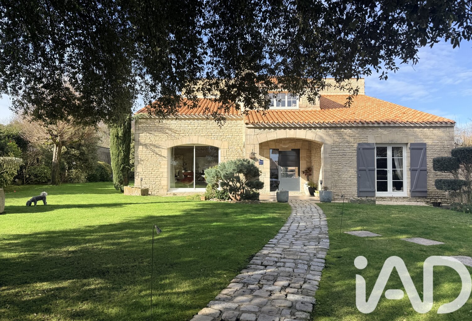 Vente Maison/villa 8 pièces — photo 1