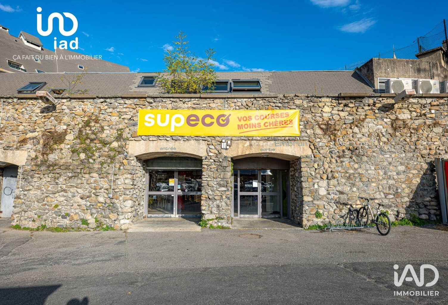Vente Murs commerciaux 1 900 m&sup2; — photo 1