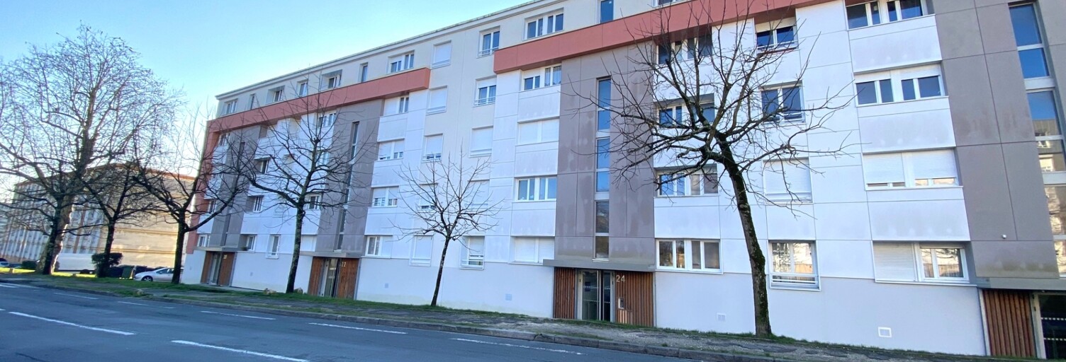 Immeuble  39 m² à louer à Mérignac (33700)