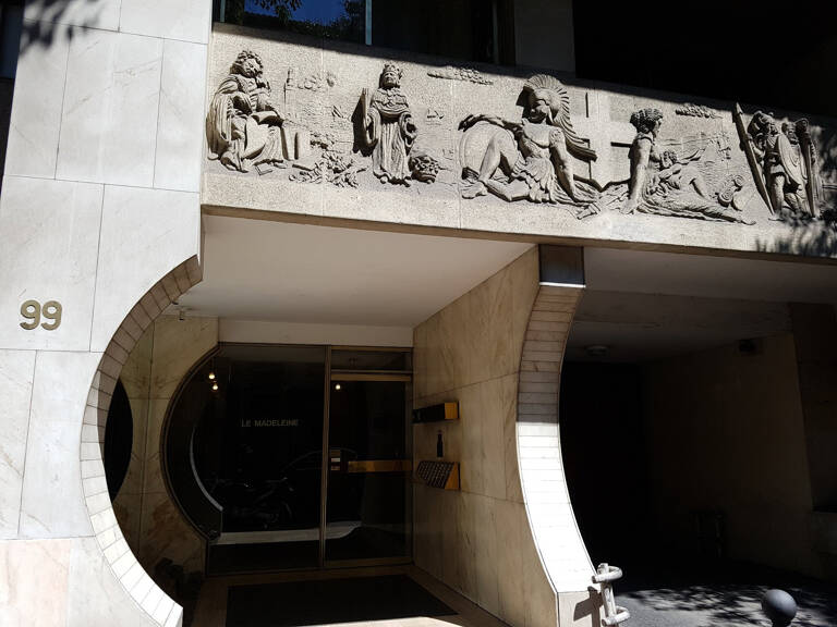 13001 BD LIBERATION GARAGE A LOUER — photo 1