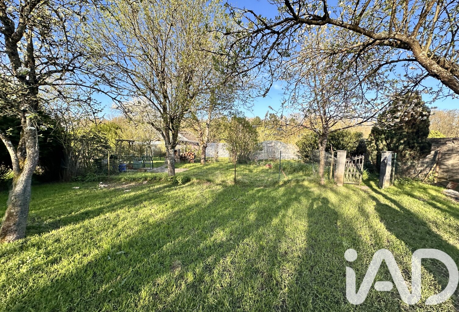 Vente Terrain à bâtir 1 700 m&sup2; — photo 1