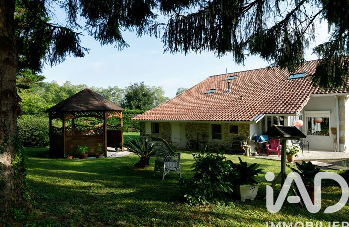 Vente Maison/villa 14 pièces — photo 2