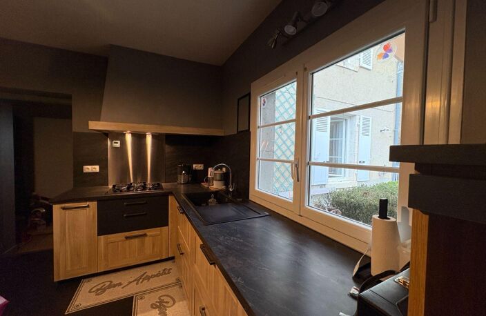 Vente maison 7 pièces 205 m² Saint-Gaultier (36800) — photo 2