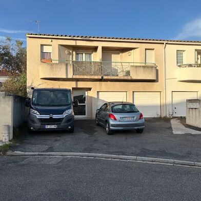 Appartement 3 pièces 740 €