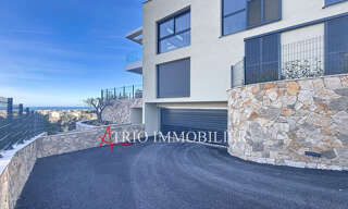 Garage   m² à louer à Saint-Laurent-du-Var (06700)