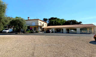 Bureau  80 m² à louer à Roquefort-les-Pins (06330)