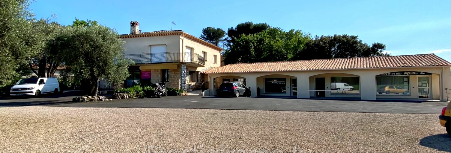 Bureau  80 m² à louer à Roquefort-les-Pins (06330)