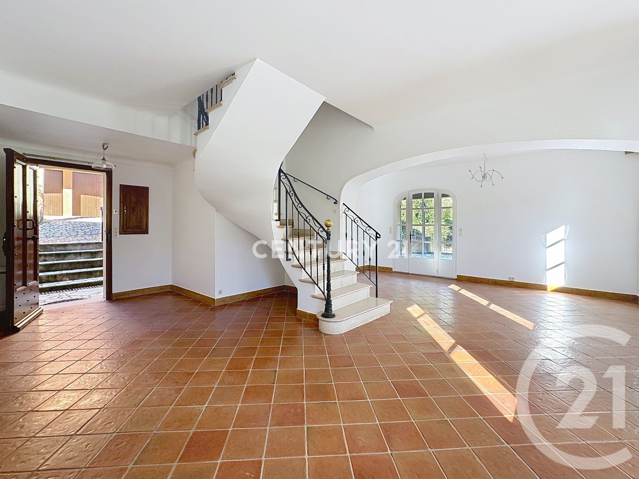 Villa / Maison  T4 à louer Aubagne 13400