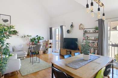 Appartement 4 pièces 325500 €