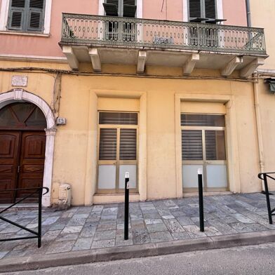 Commerce 2 pièces 980 €