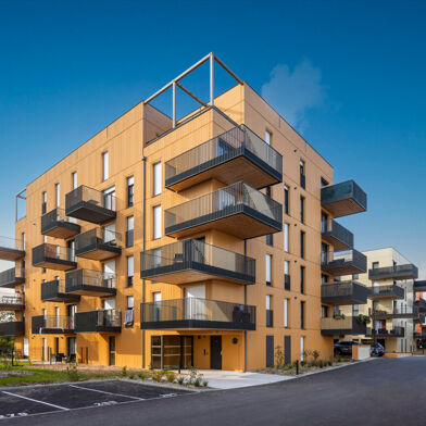 Appartement  858 €