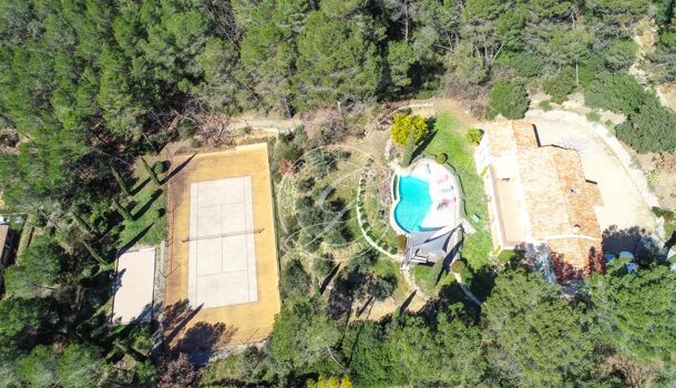 Villa / Maison 8 pièces  à vendre Flayosc 83780