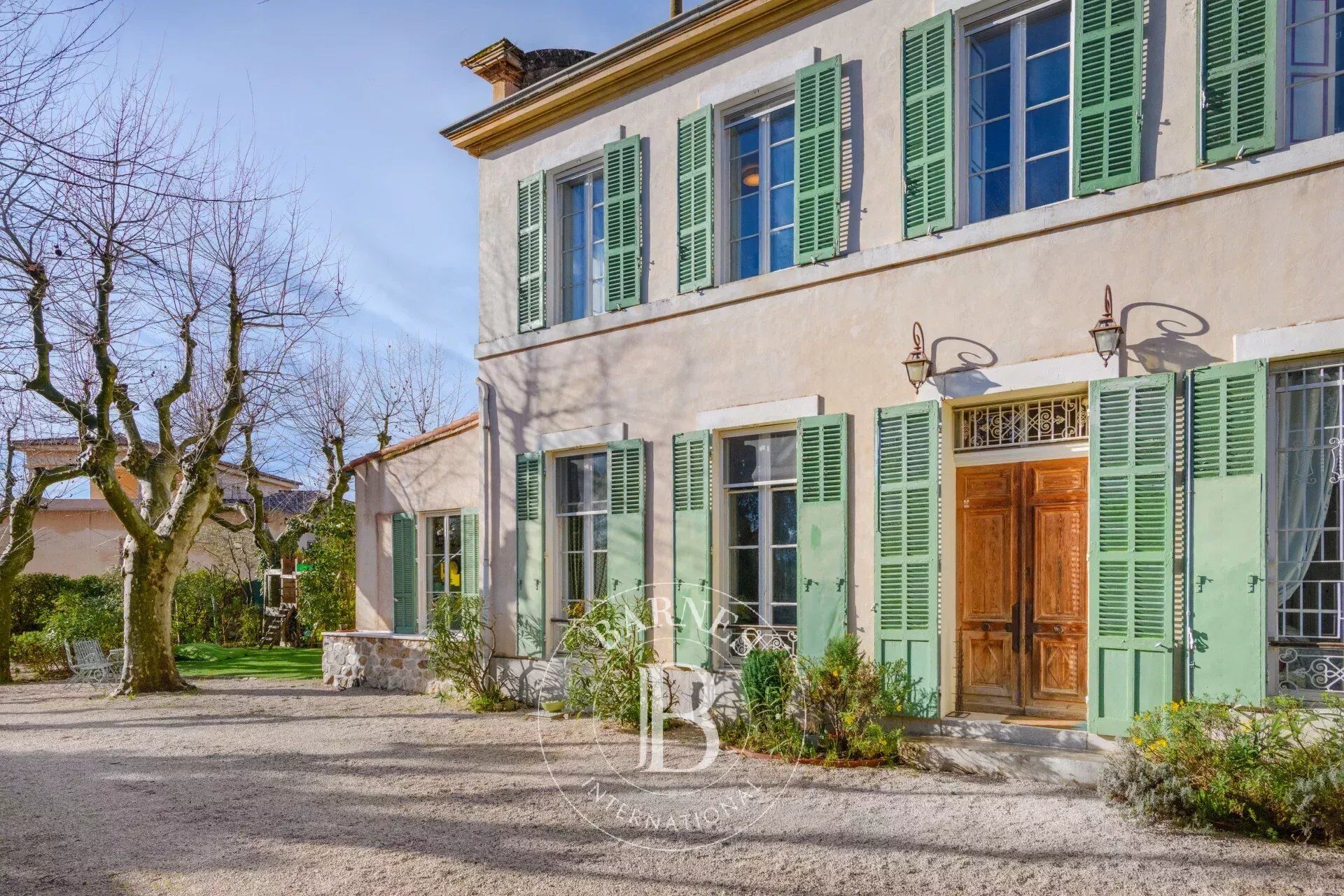 Villa / Maison 8 pièces  à vendre Marseille 13eme 13013