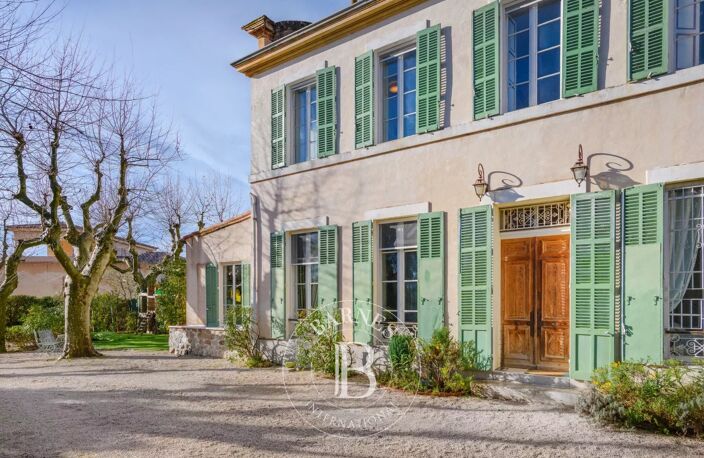 MARSEILLE – CHÂTEAU GOMBERT – Superbe bastide Belle Époque de 28 — photo 2