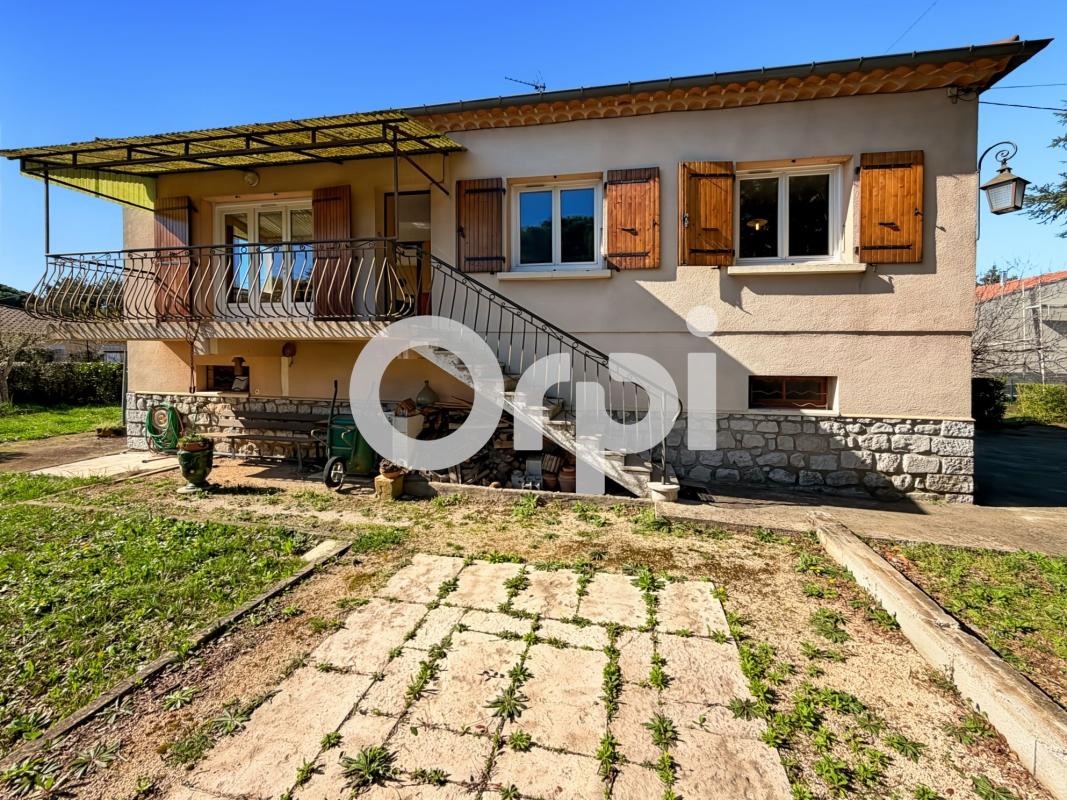 Villa / Maison  T4 à vendre Ruoms 07120