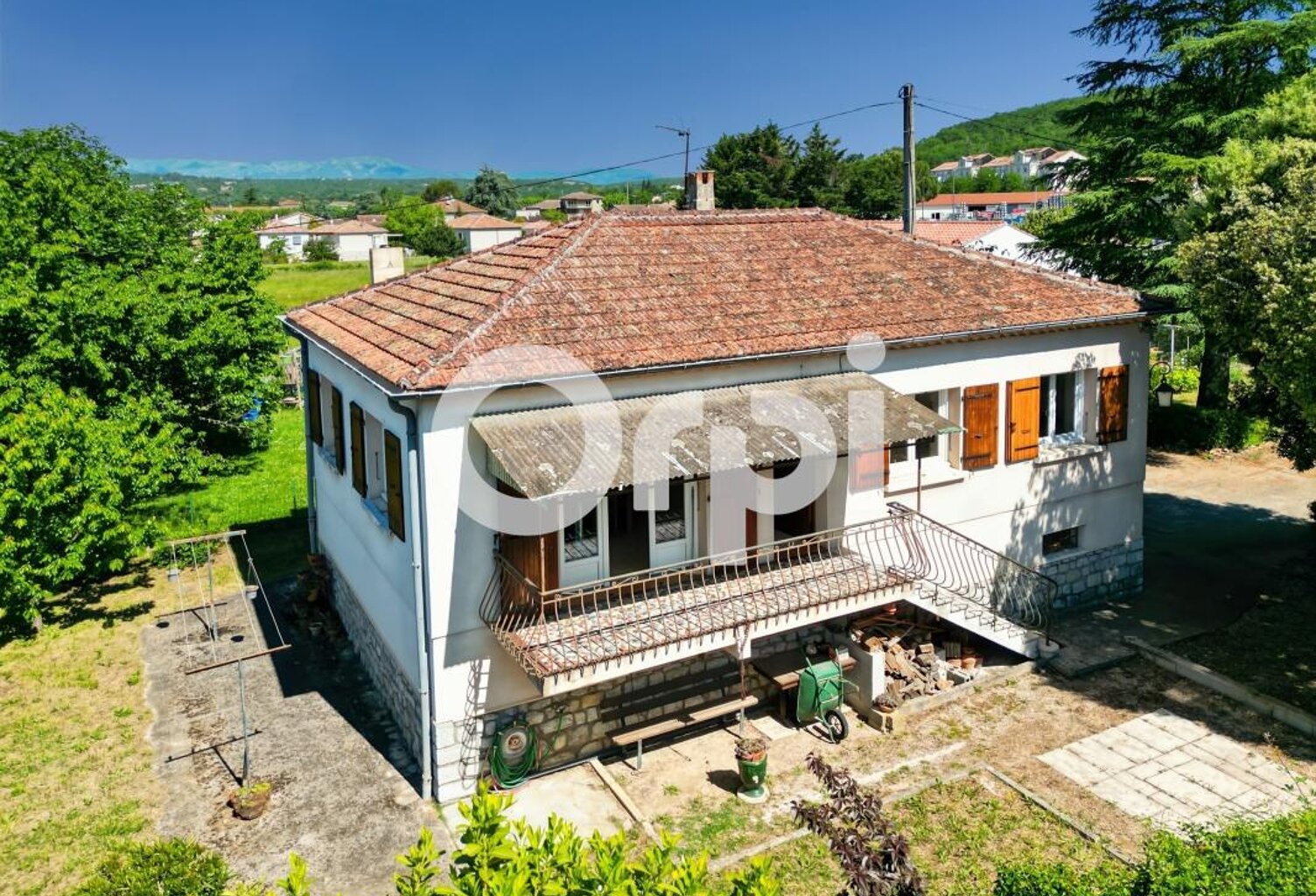 Maison avec 3 chambres et garage à Ruoms, proche commerces — photo 1