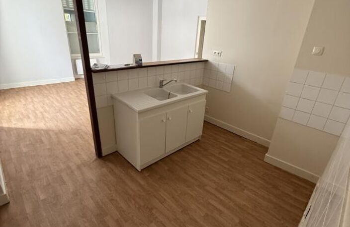 Leasing Maison 3  pièces 70 m² Reuilly — photo 3