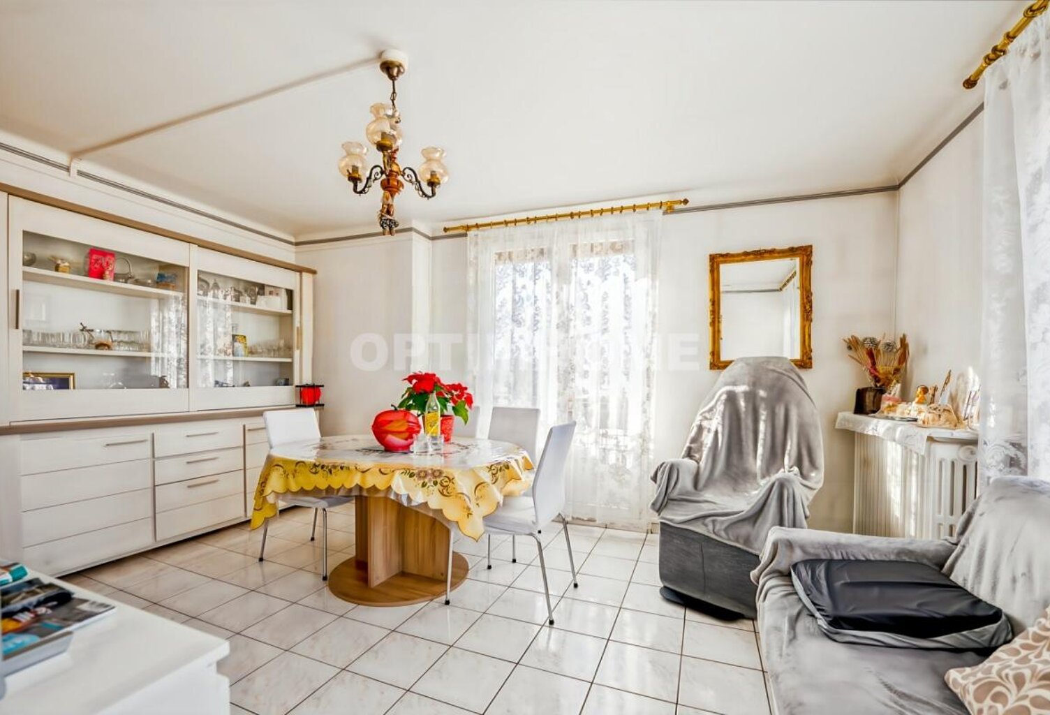 Appartement à 3 pièces- Investissement - BOBIGNY (93) — photo 1
