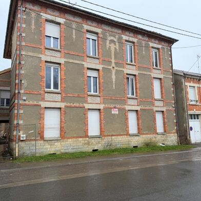 Immeuble  156000 €