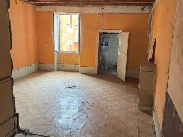 PLOMBIERES LES DIJON PLATEAU VIABILISE DE 38 M2 — photo 1