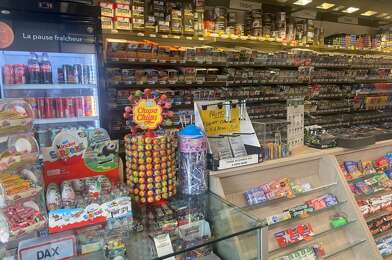 Commerce 3 pièces 134400 €