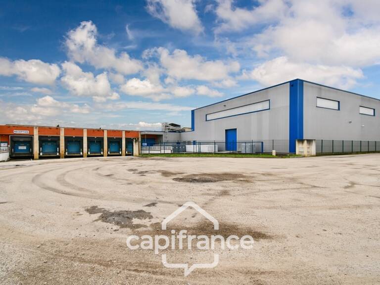À VENDRE – ENTREPÔT LOGISTIQUE 3 841 m² AVEC QUAIS – VIRAZEIL (47) — photo 1