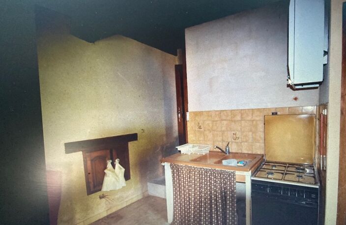 ANCIENNE  TOUR EN PIERRE à vendre 3 pièces BOUZIES (46) — photo 2