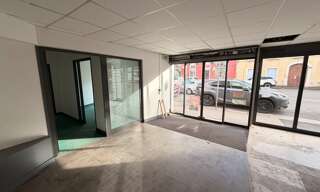 Commerce 9 Pièces 247 m² à louer à Tassin-la-Demi-Lune (69160)