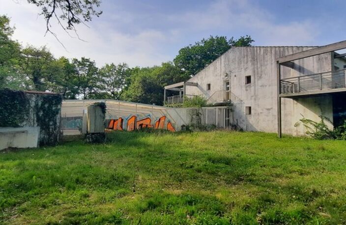 Domaine hôtelier rare entre La Rochelle et Niort, foncier exceptionnel avec parc arboré — photo 3