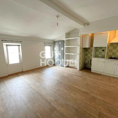 Appartement 3 pièces 570 €