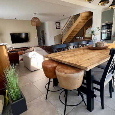 Maison 5 pièces 399900 €