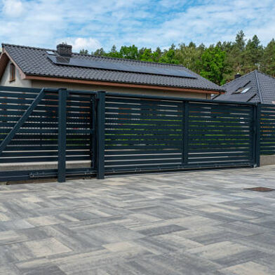 Commerce  434000 €