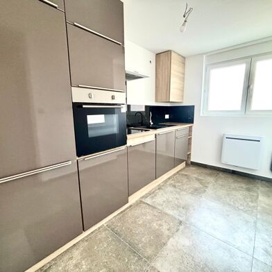 Appartement 4 pièces 149000 €