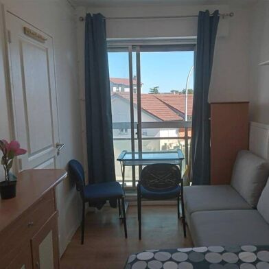 Appartement 2 pièces 1140 €