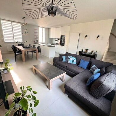 Maison 4 pièces 1748 €