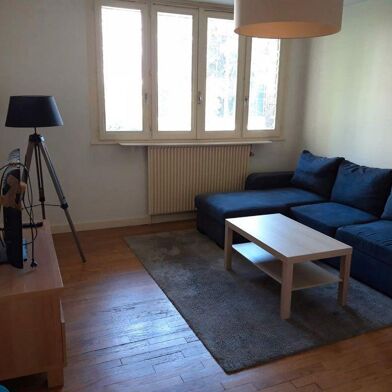 Appartement 3 pièces 680 €