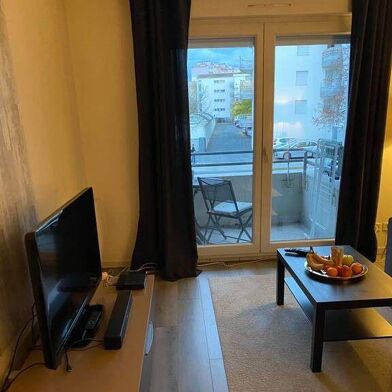 Appartement 3 pièces 1300 €