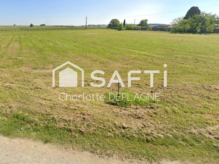 Terrain de 996m2 emplacement privilégié , cadre de vie recherché ce terrain est une vrai perle rare. — photo 1