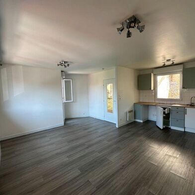 Appartement 2 pièces 700 €