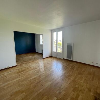 Appartement 3 pièces 711 €