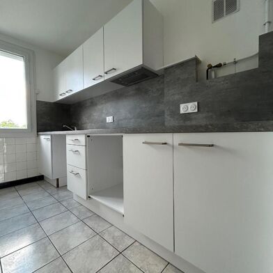 Appartement 3 pièces 615 €