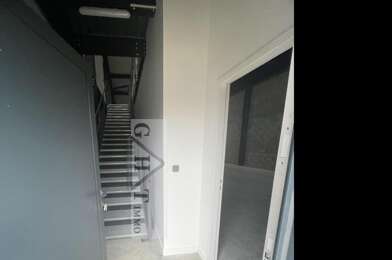 Local industriel  1911 €