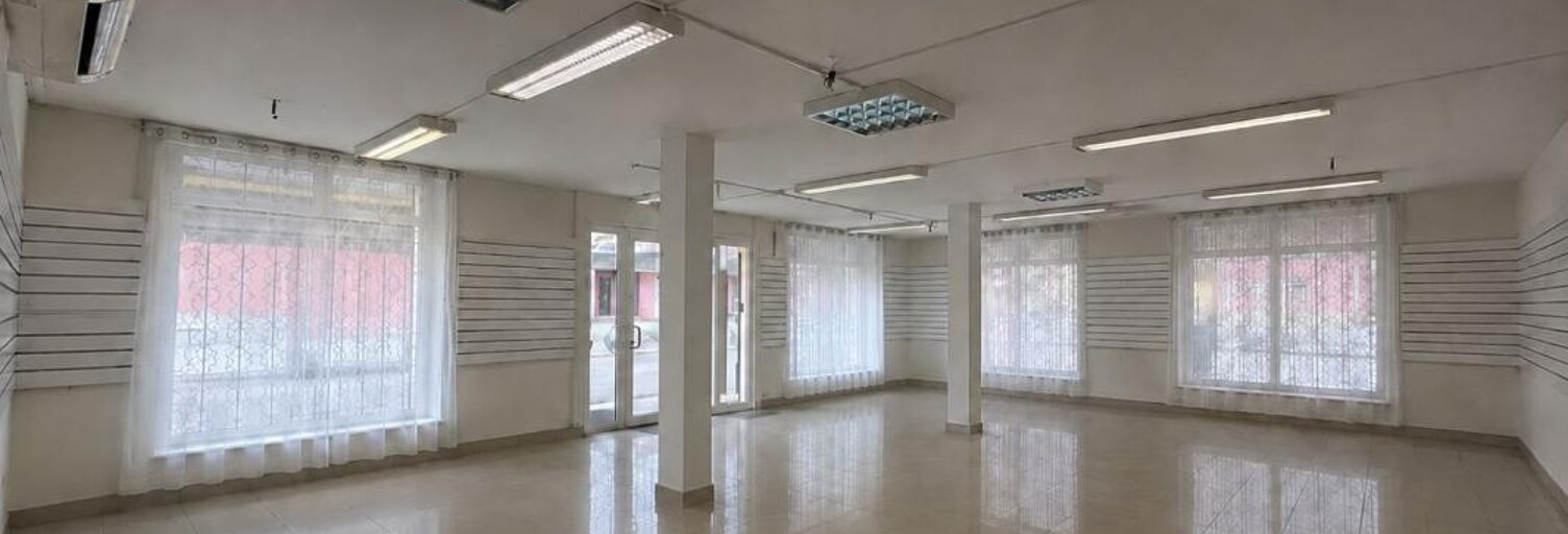 Commerce 4 Pièces 79 m² à vendre à Saint-Pierre (97410)