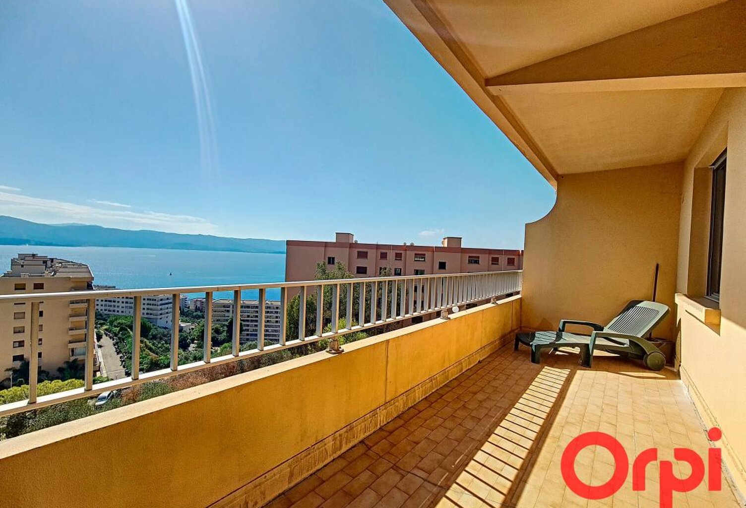 Appartement T2 Vue mer À Vendre — photo 1