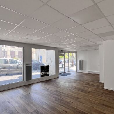 Commerce 1 pièces 2335 €