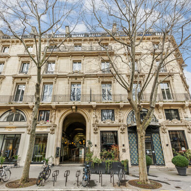 Bureau 3 pièces 4866 €