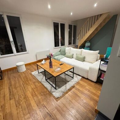 Appartement 5 pièces 220000 €