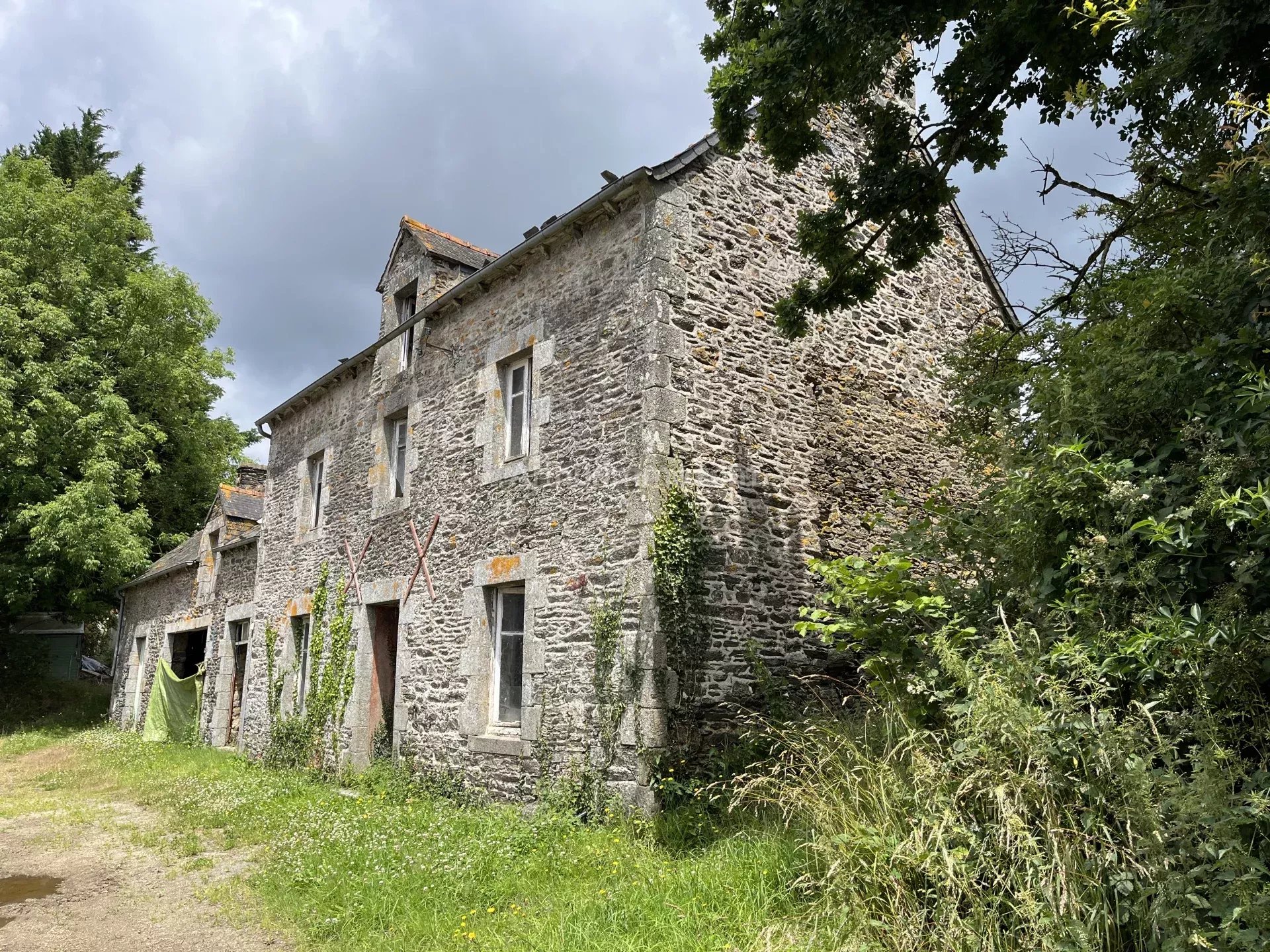 Maison 7 pièces 130 m² · à Allineuc · 130 m² · 44 500 €